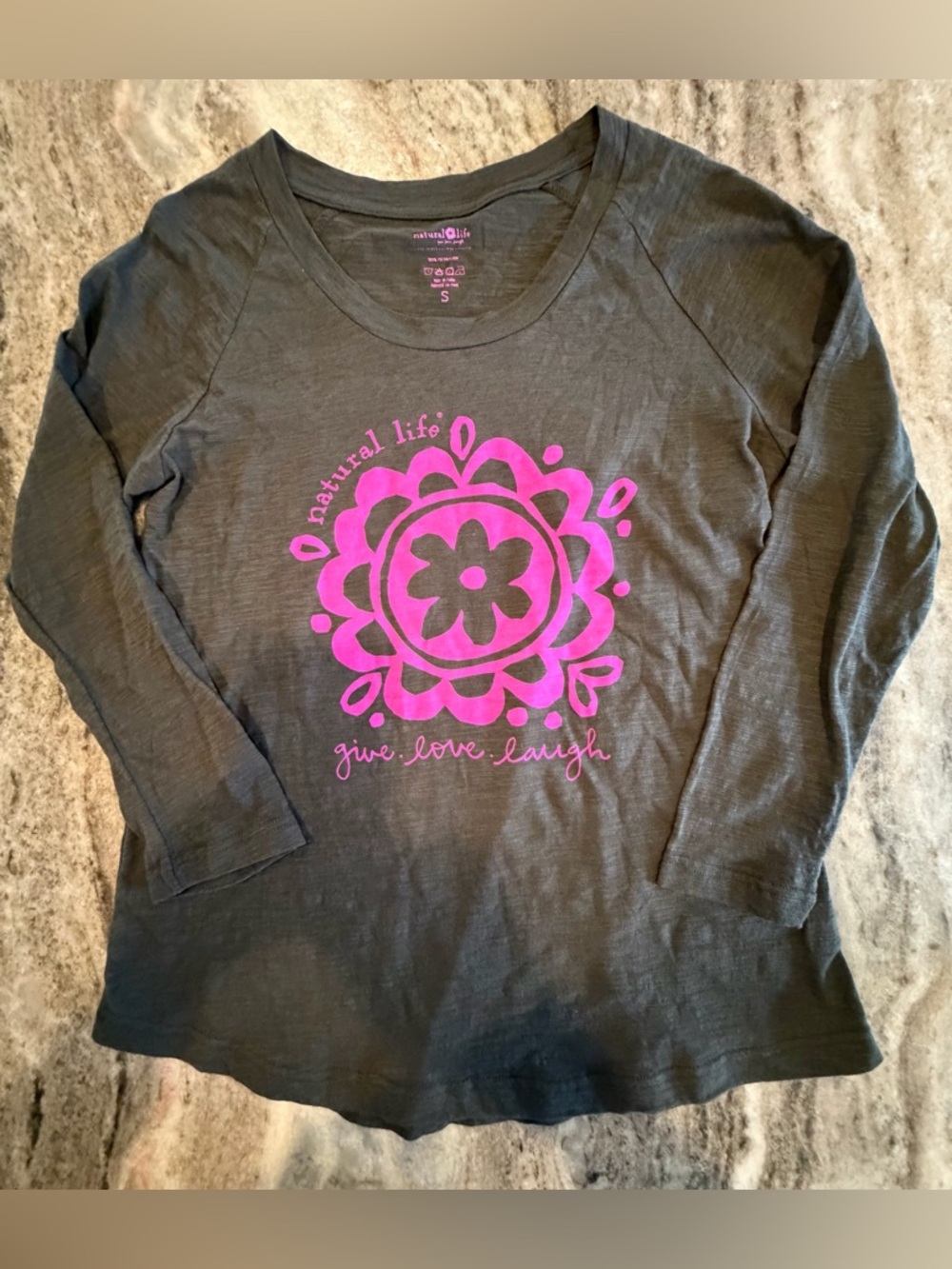 Natural Life Women's Long Sleeve Graphic Shirt Size S Give, Love, Laugh. EUC